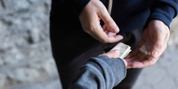 خرید دارو از بازار سیاه