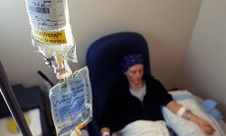 10 مورد از عوارض داروهای شیمی درمانی بر بیماران سرطانی